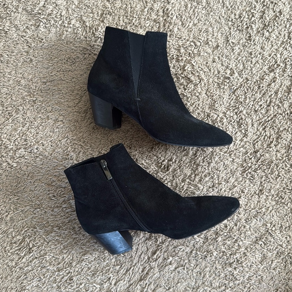 Aquatalia Booties - Size 11 (Black)